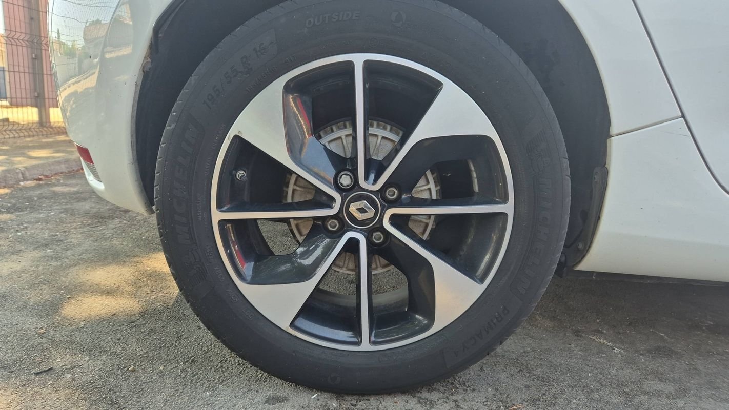 Renault Zoe - Photo 16