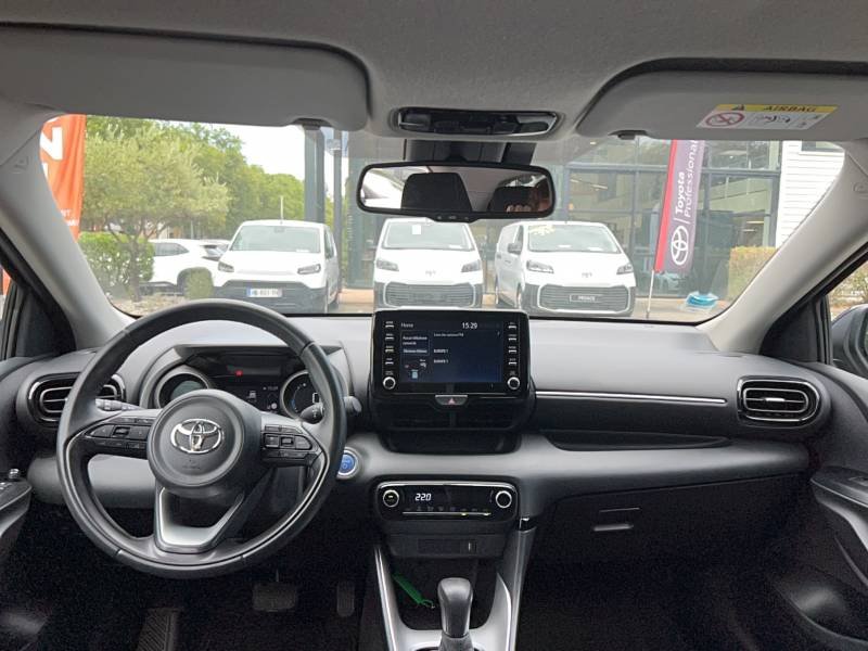 Toyota Yaris - Photo 11