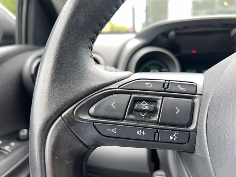 Toyota Yaris - Photo 34