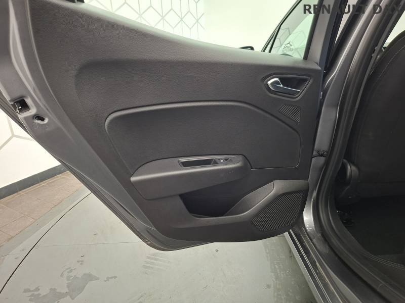 Renault Clio - Photo 22