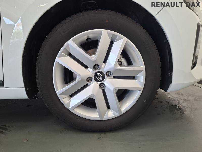 Renault Clio - Photo 18