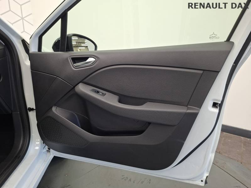 Renault Clio - Photo 22