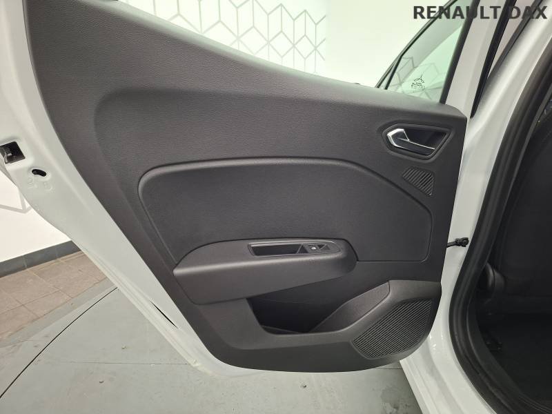 Renault Clio - Photo 24