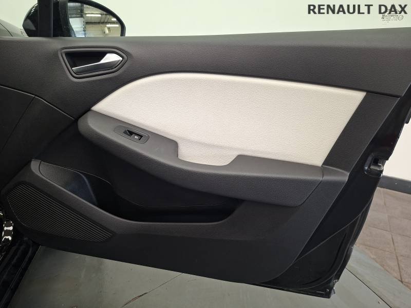 Renault Clio - Photo 21