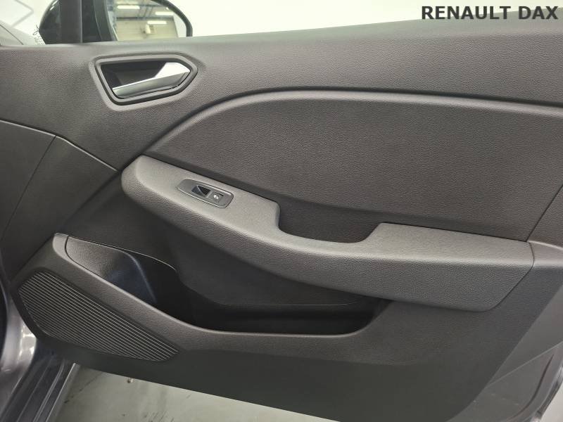 Renault Clio - Photo 23
