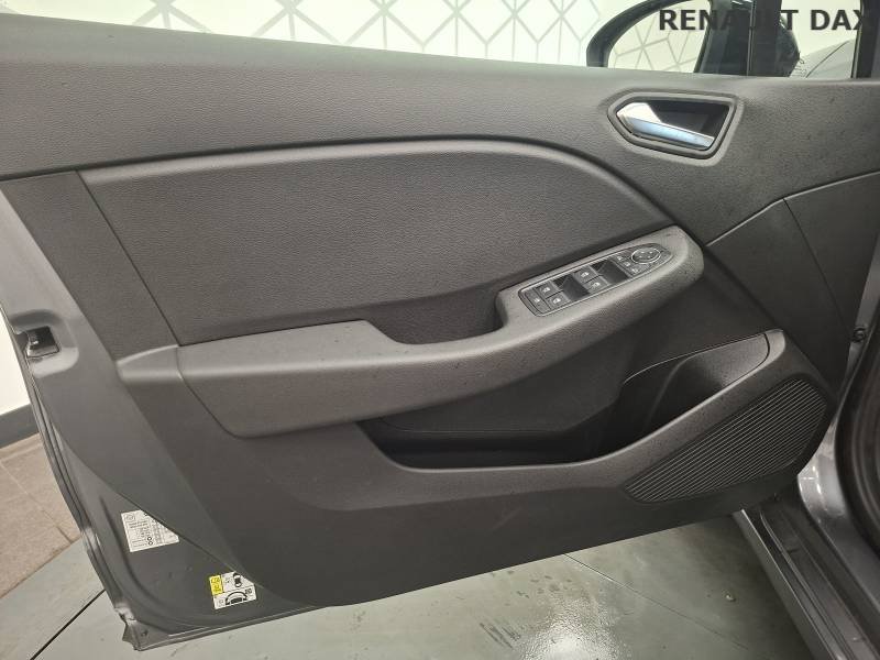 Renault Clio - Photo 24