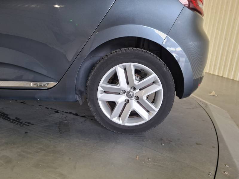 Renault Clio - Photo 25