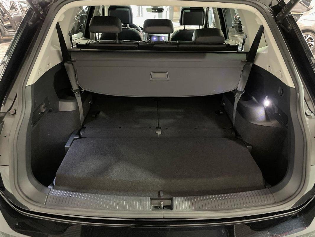 Volkswagen Tiguan Allspace - Photo 31