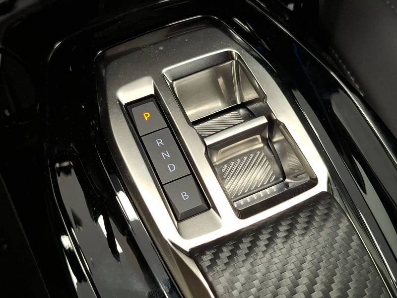 Peugeot 208 - Photo 24