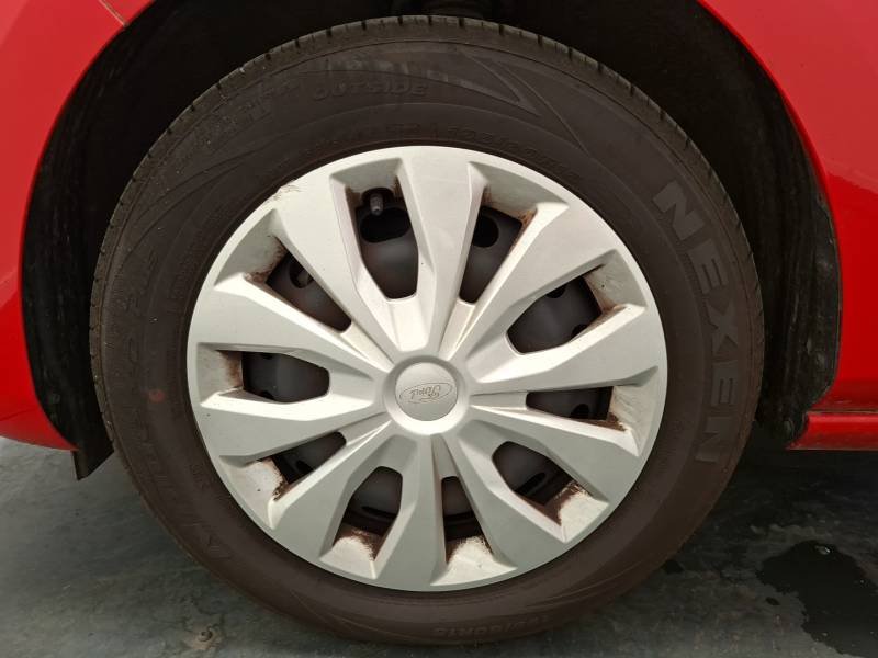 Ford Fiesta - Photo 14