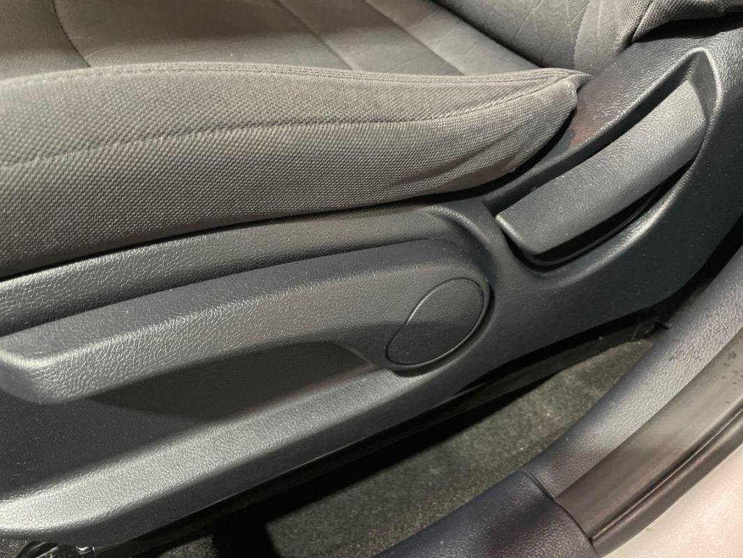 Kia Rio - Photo 14