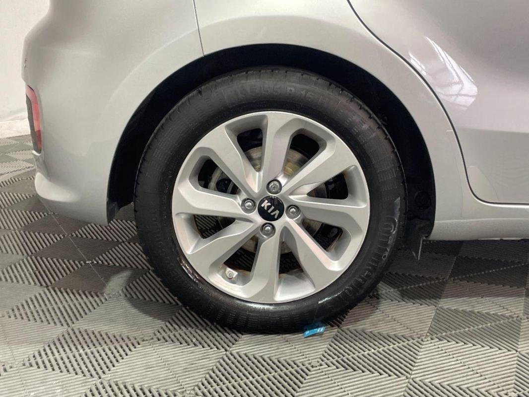 Kia Rio - Photo 28