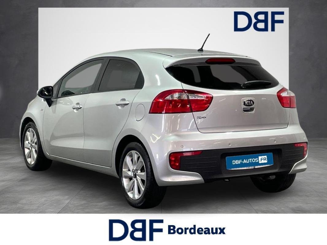 Kia Rio - Photo 3