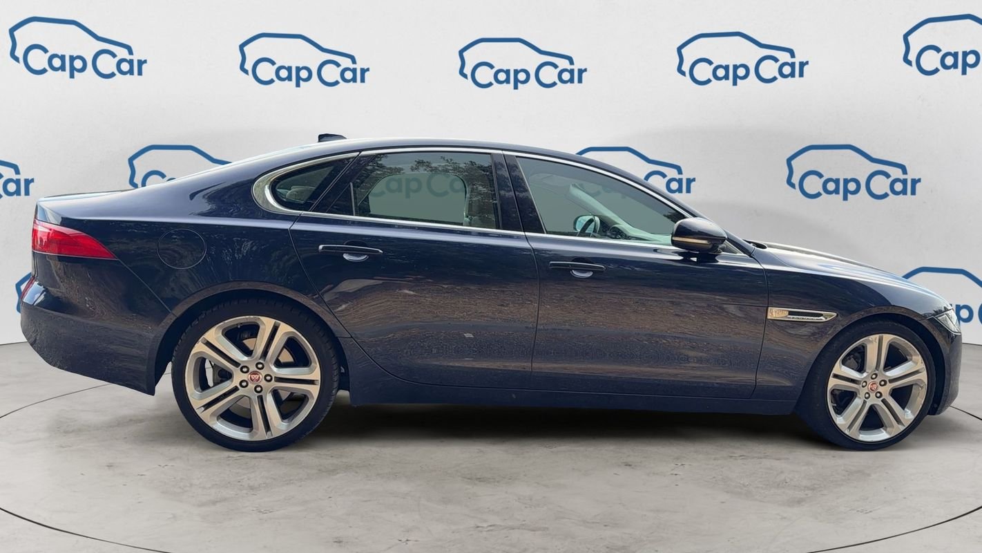 Jaguar XF - Photo 4