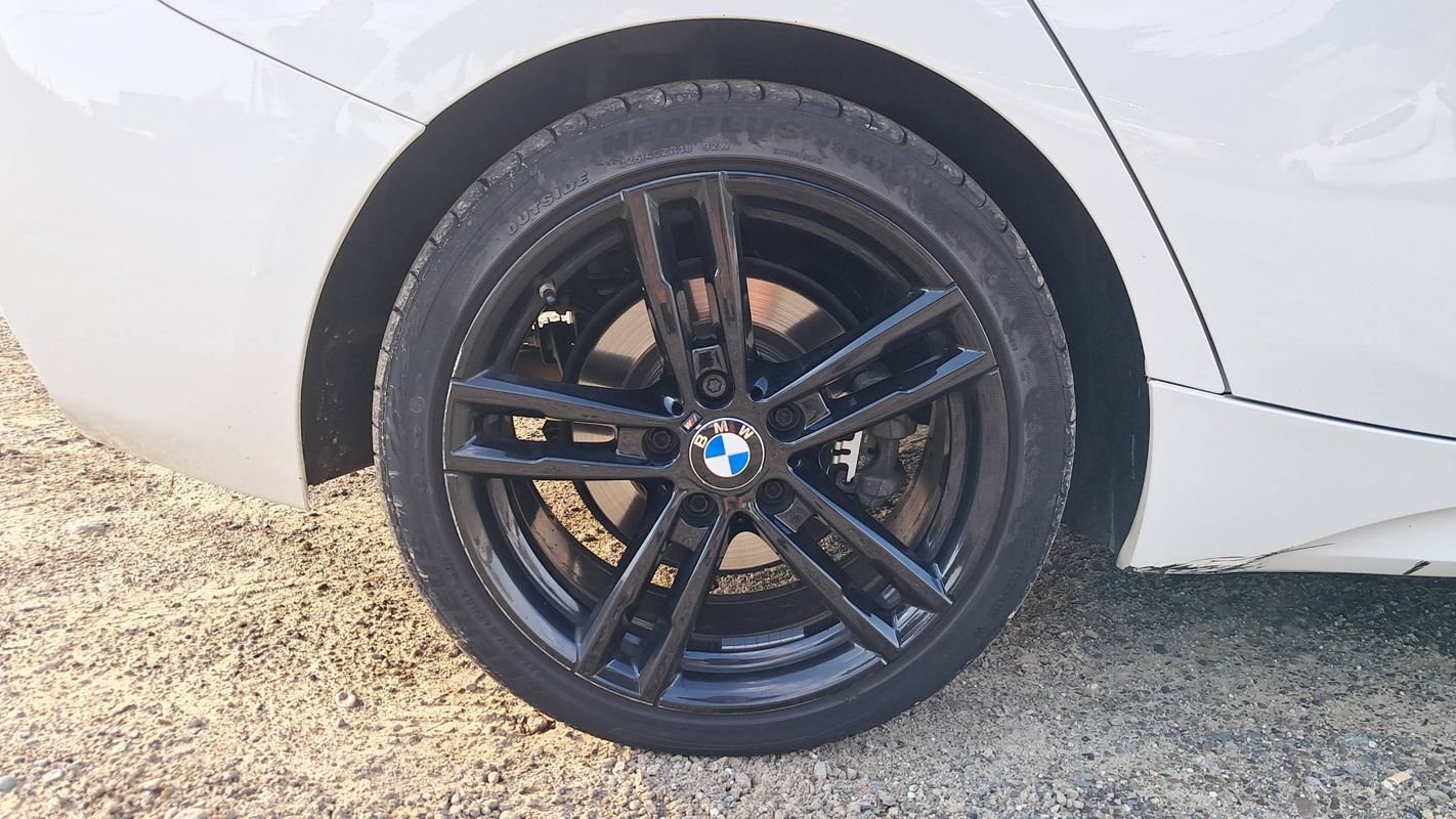 BMW Série 1 - Photo 16