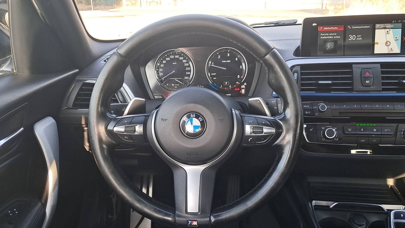 BMW Série 1 - Photo 22