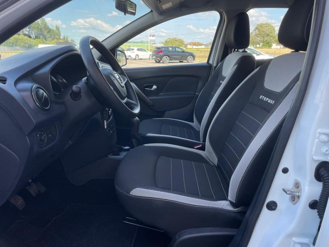 Dacia Sandero II - Photo 12