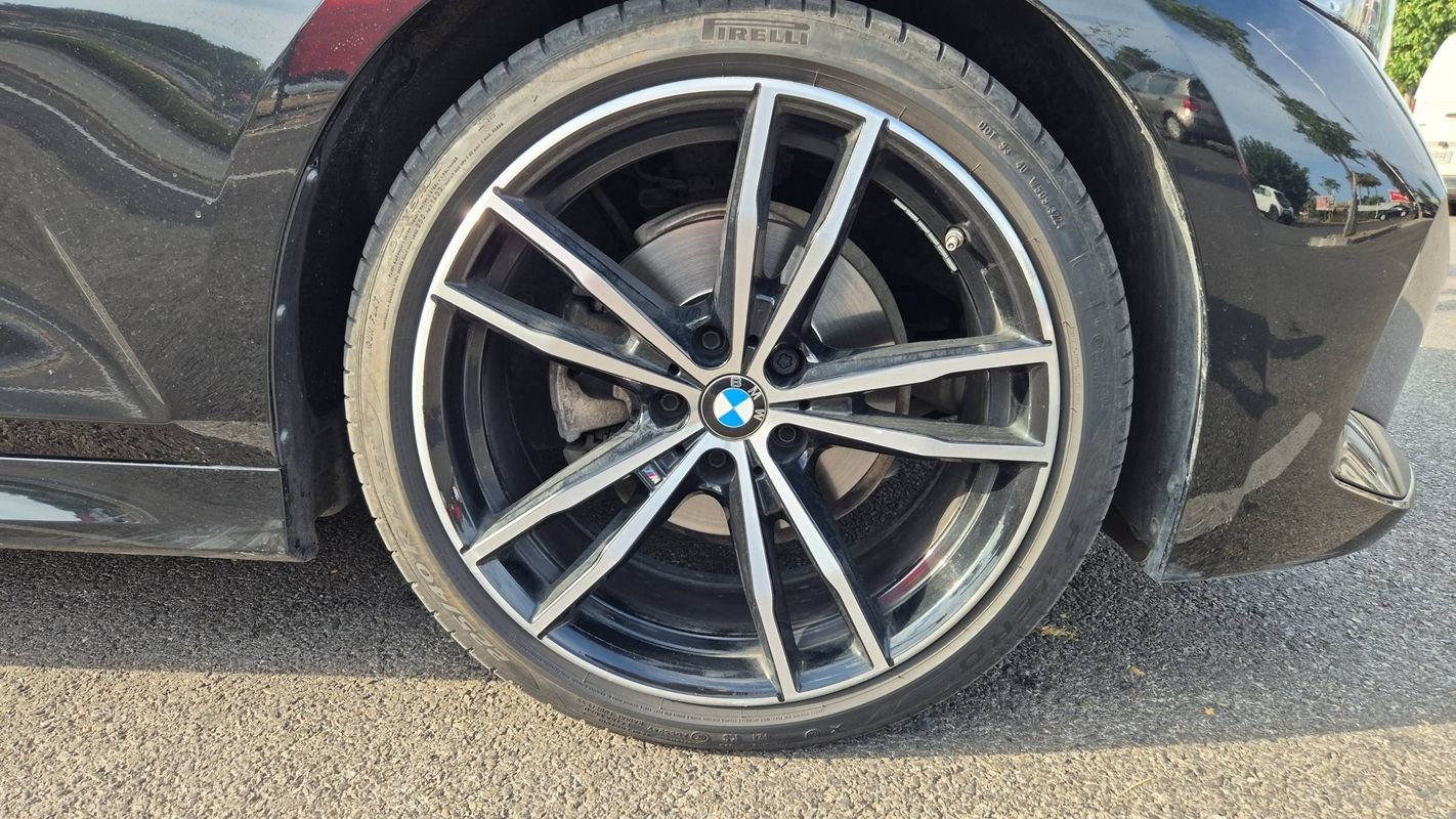 BMW Série 3 - Photo 17