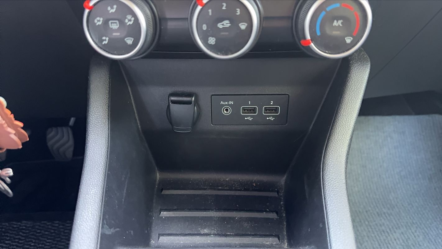 Renault Clio - Photo 26