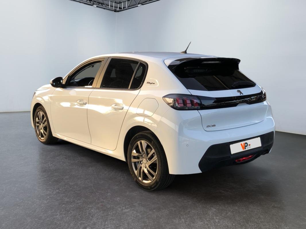 Peugeot 208 - Photo 3