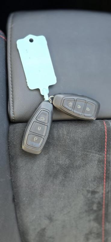 Ford Kuga - Photo 38