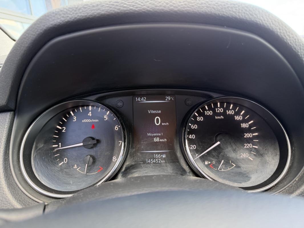 Nissan Qashqai - Photo 18