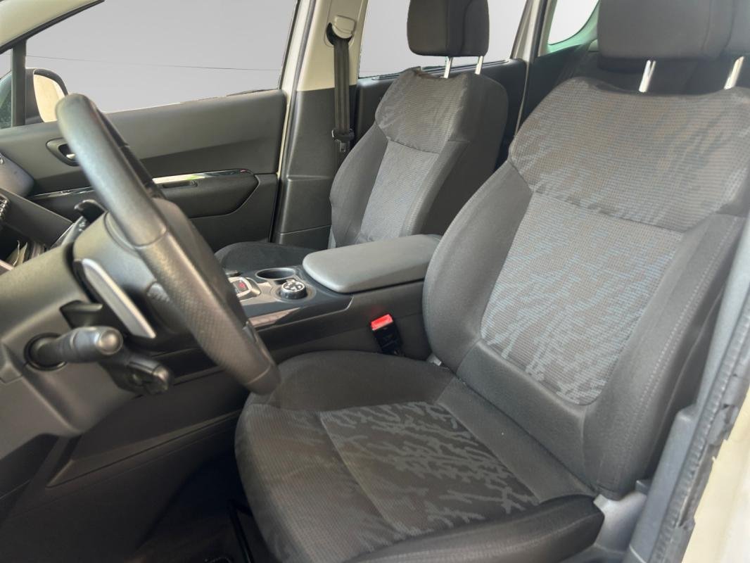 Peugeot 3008 - Photo 17