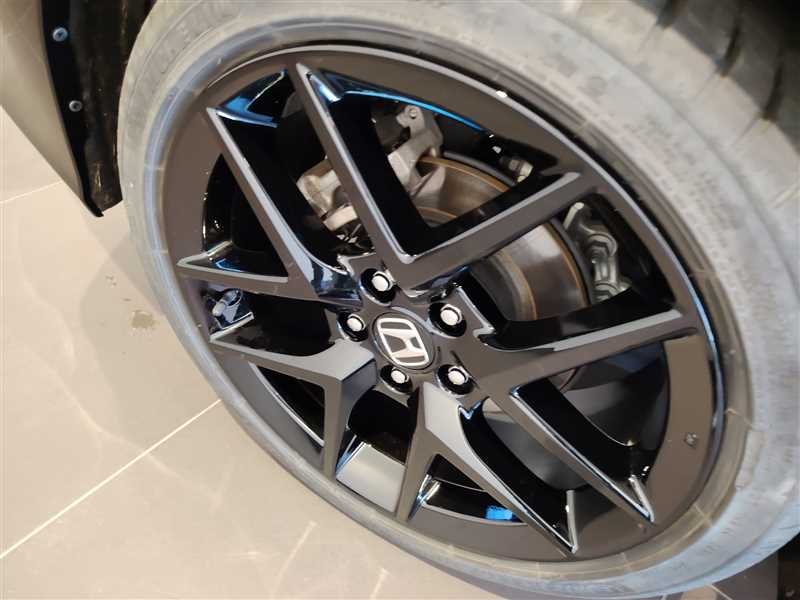 Honda Civic - Photo 17