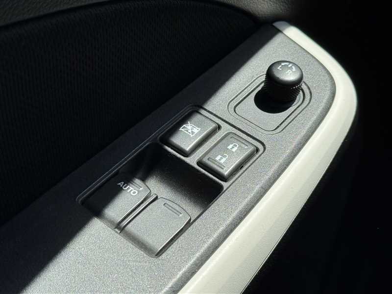 Suzuki Swift - Photo 7