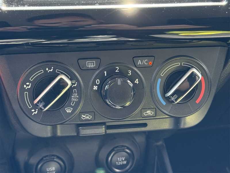 Suzuki Swift - Photo 9