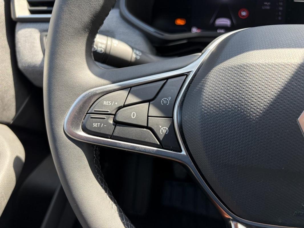 Renault Clio - Photo 23