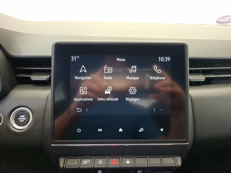 Renault Clio - Photo 18