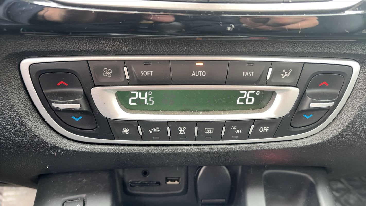 Renault Grand Scénic - Photo 29