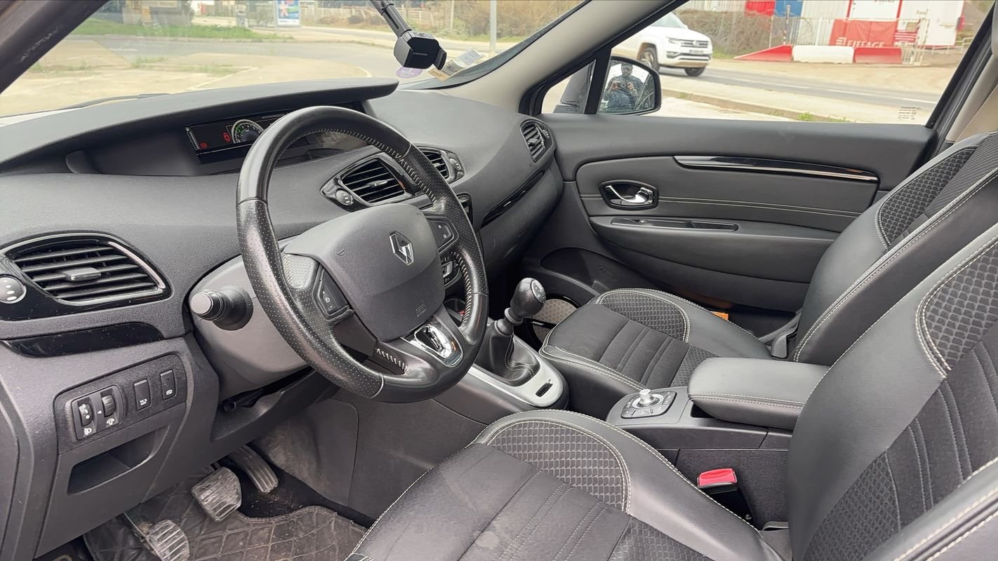 Renault Grand Scénic - Photo 8