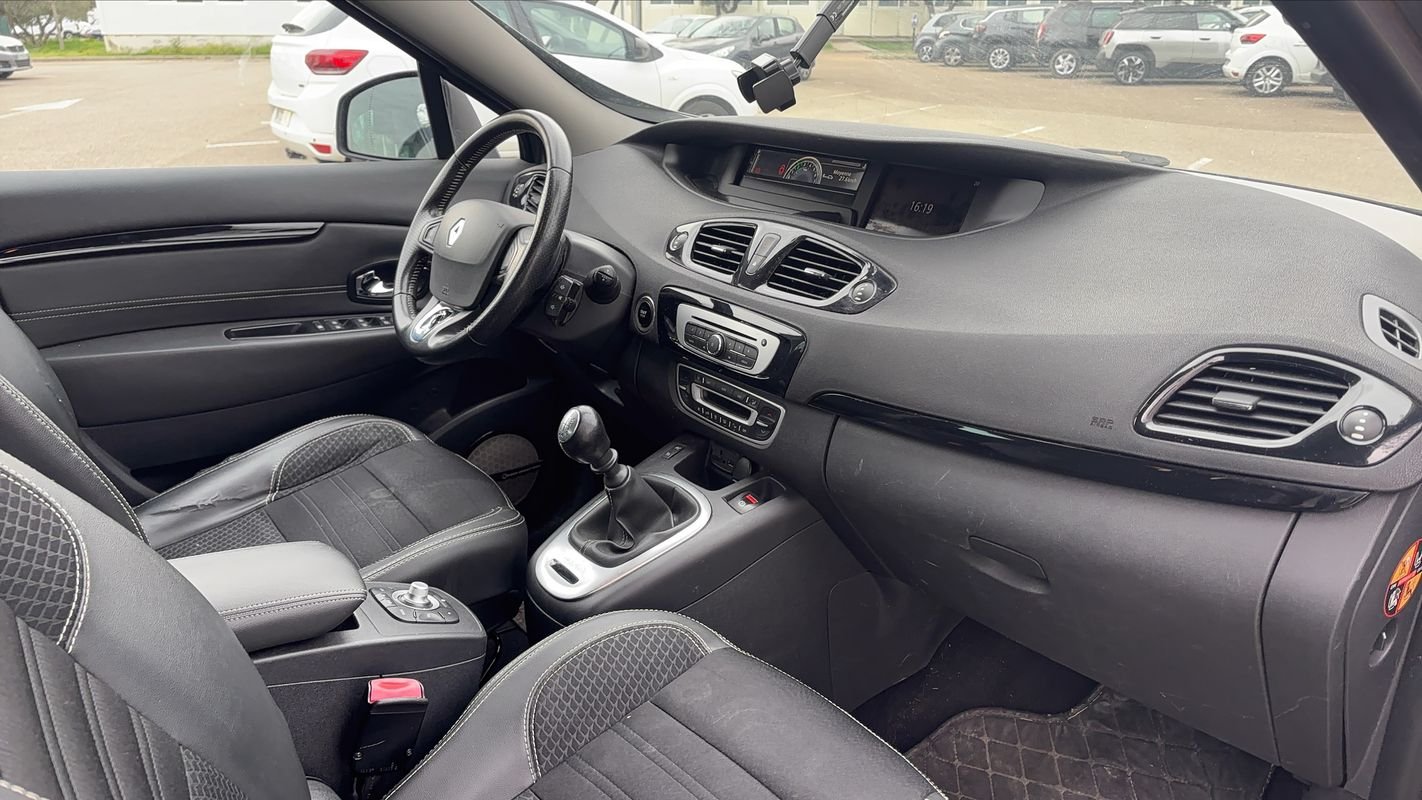 Renault Grand Scénic - Photo 10