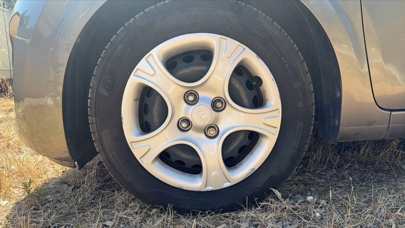 Kia Picanto - Photo 18