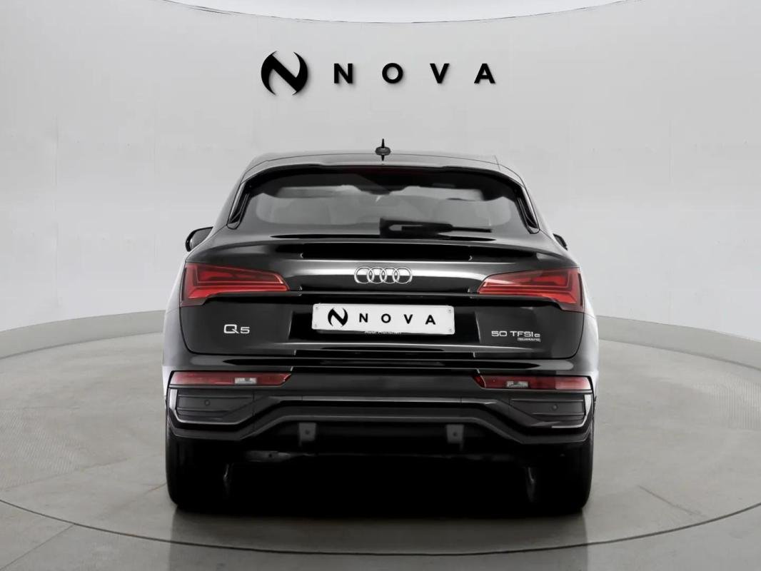 Audi Q5 - Photo 2