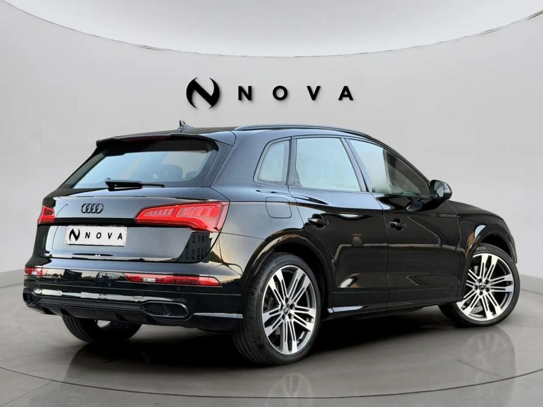 Audi SQ5 - Photo 5