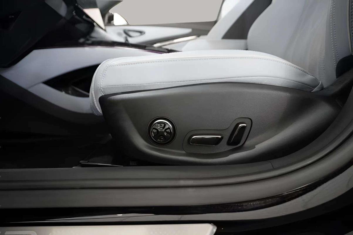 BYD Seal - Photo 15