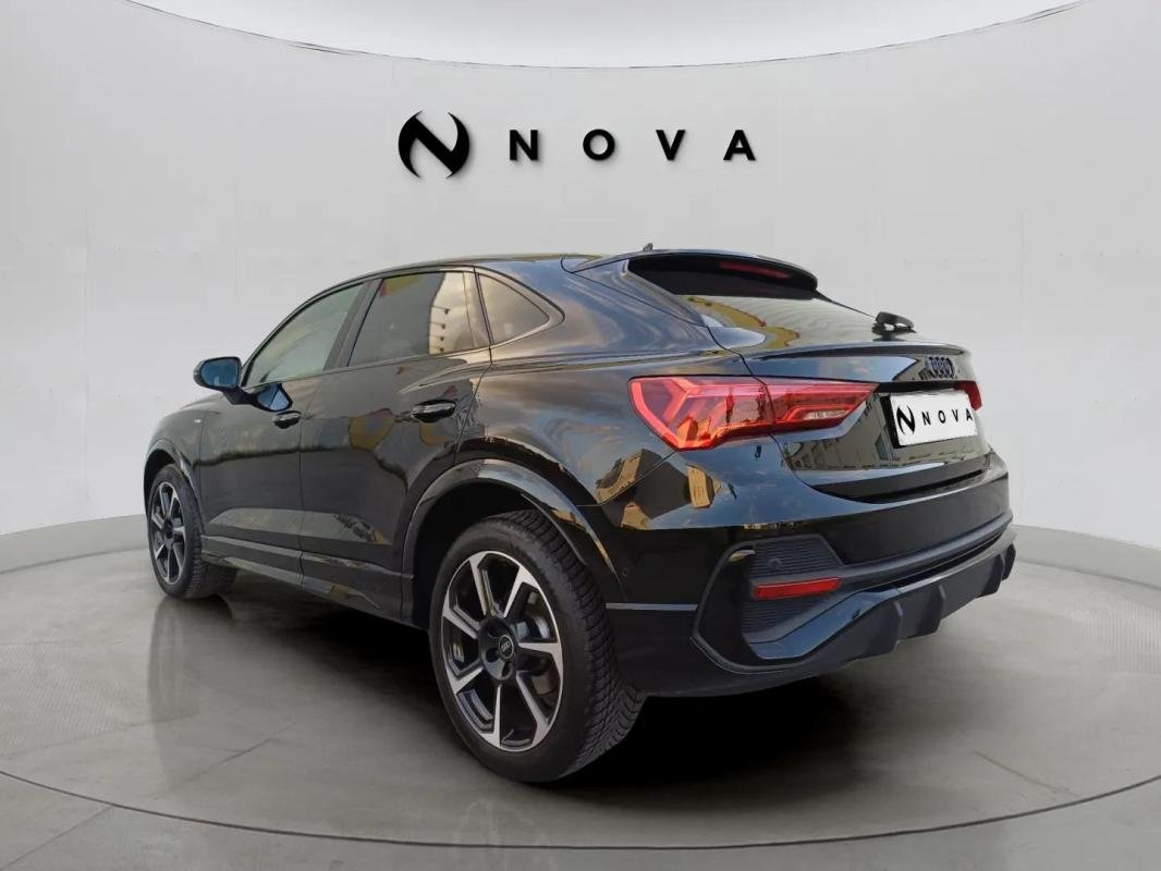 Audi Q3 - Photo 2