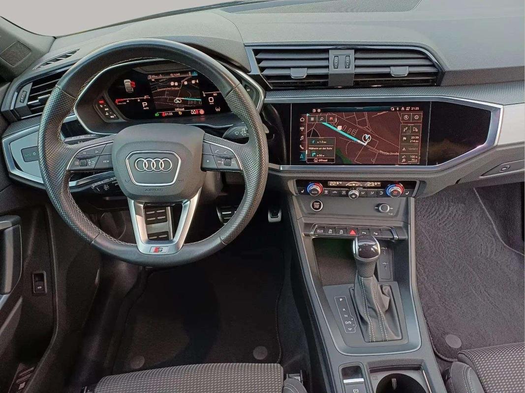 Audi Q3 - Photo 4