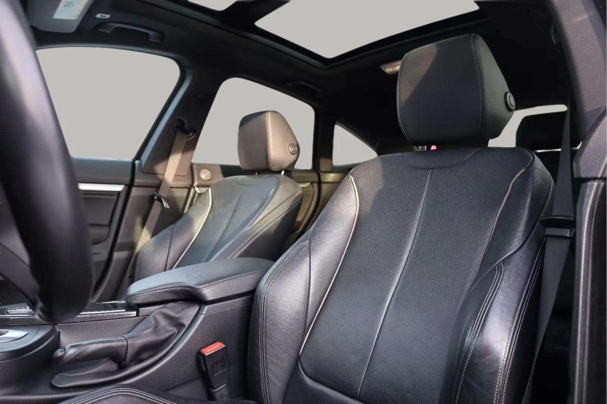 BMW 340i - Photo 8