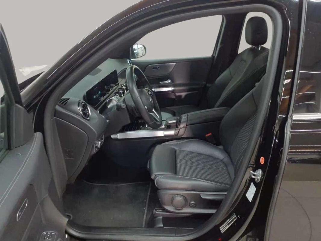 Mercedes GLB - Photo 4