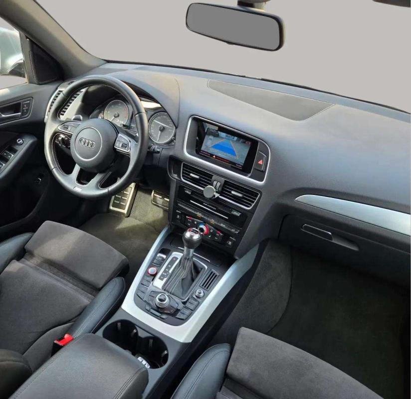 Audi SQ5 - Photo 12