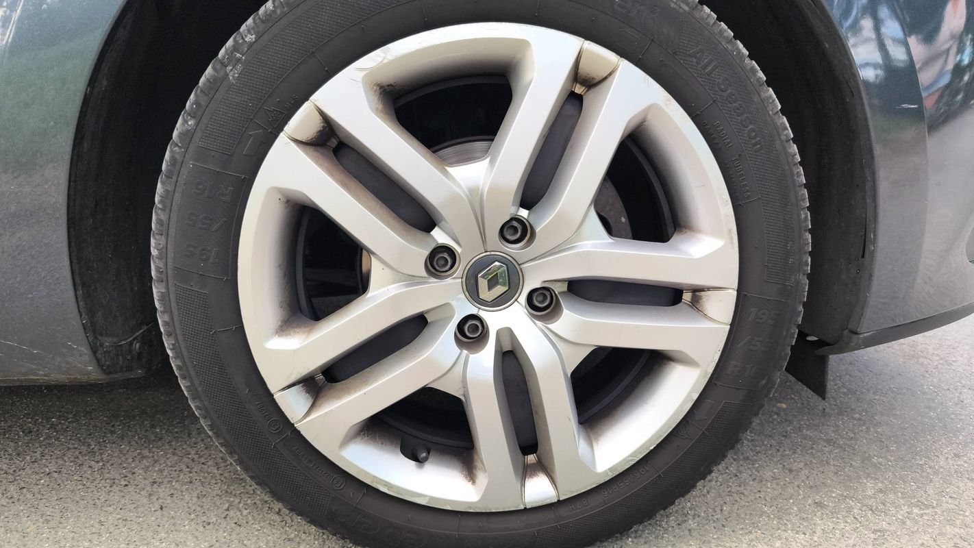 Renault Clio - Photo 17