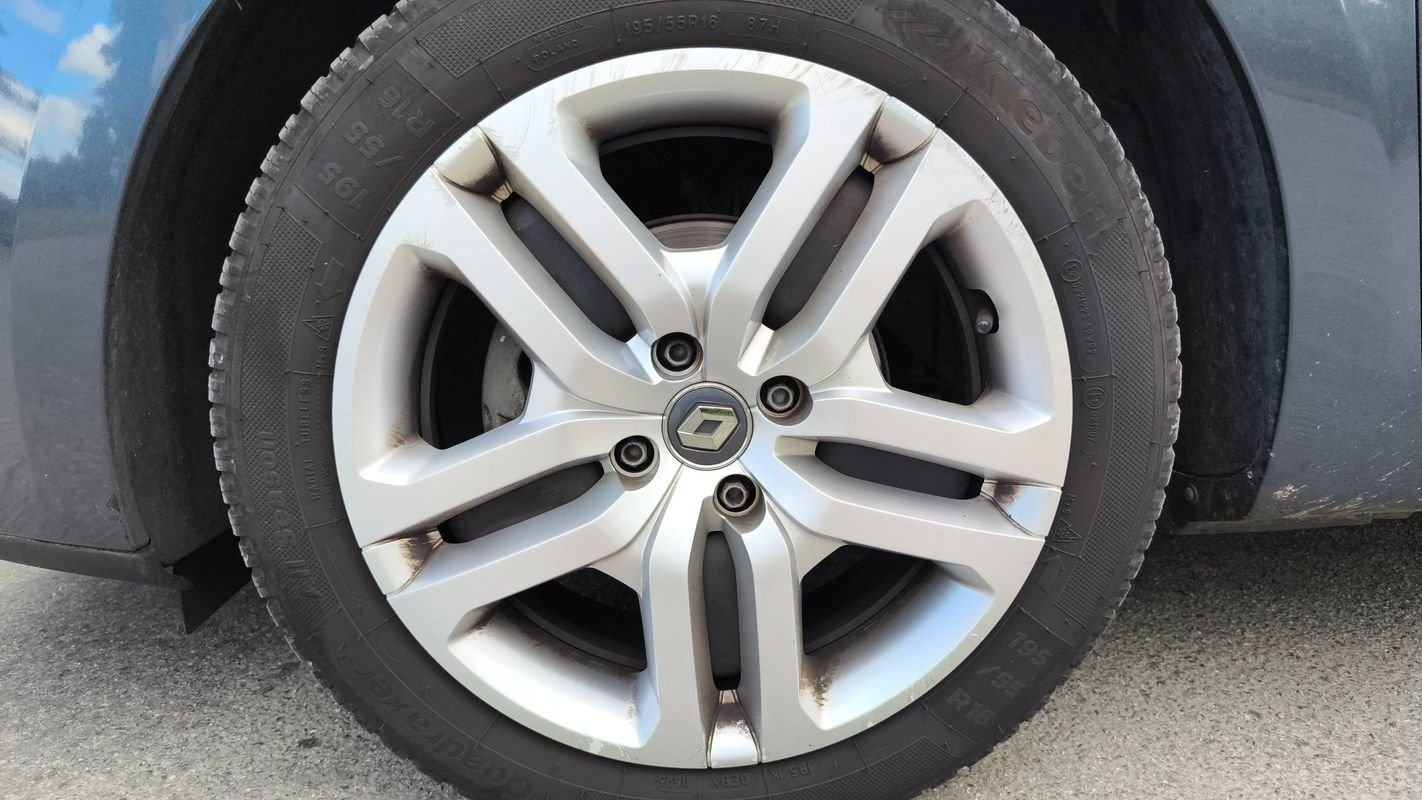 Renault Clio - Photo 18