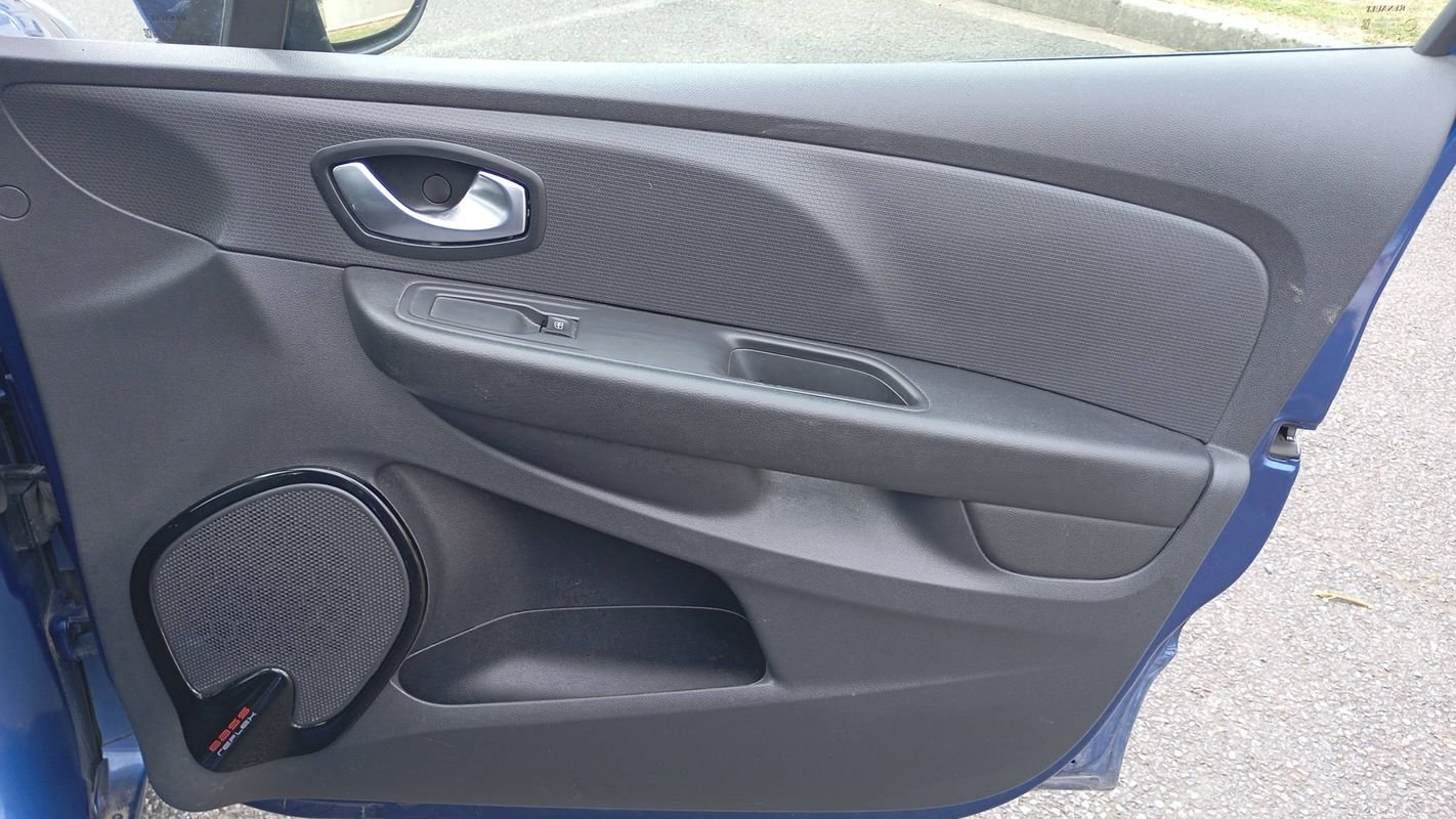 Renault Clio - Photo 23
