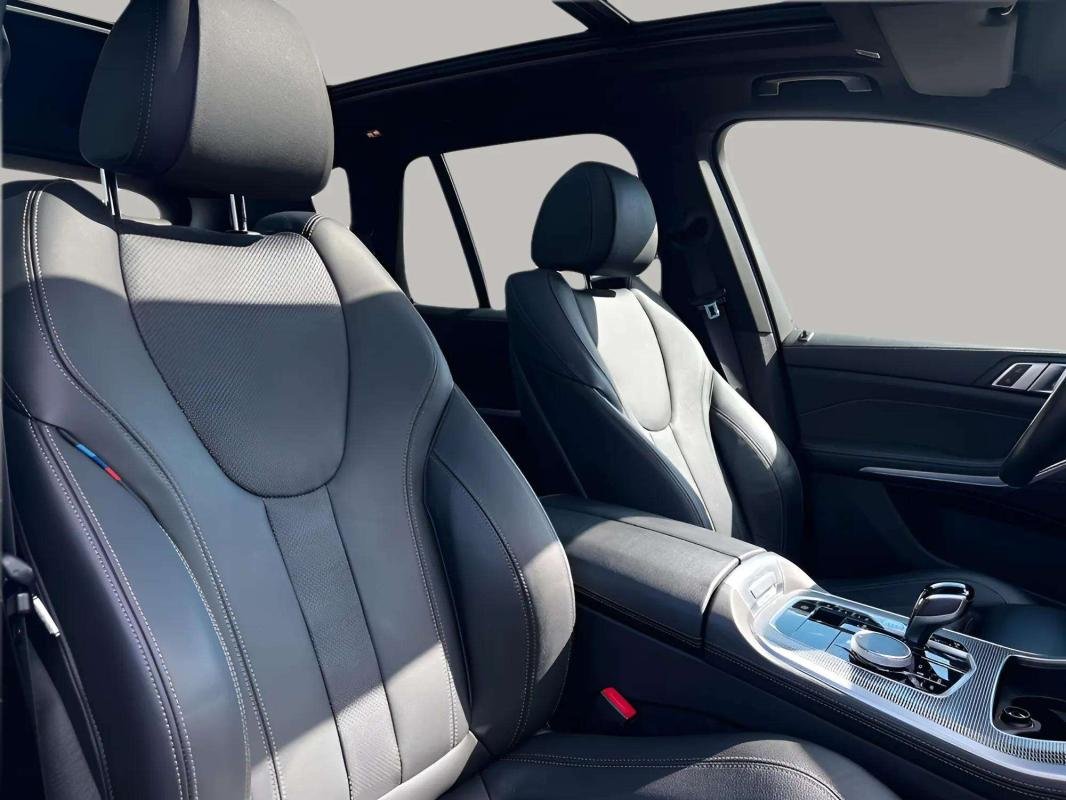 BMW X5 - Photo 11