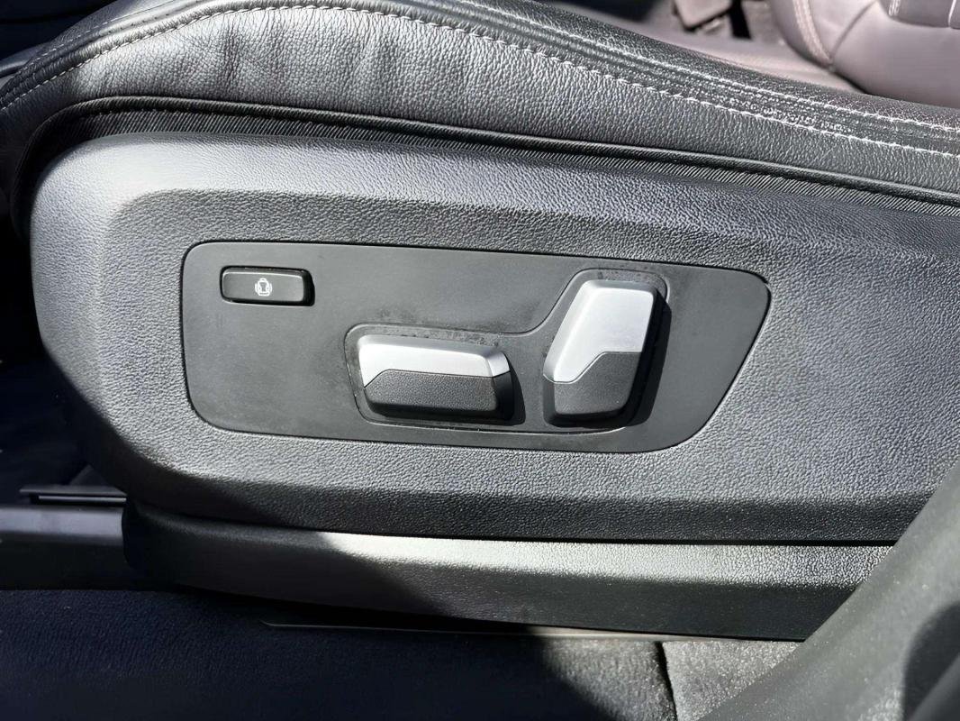 BMW X5 - Photo 13