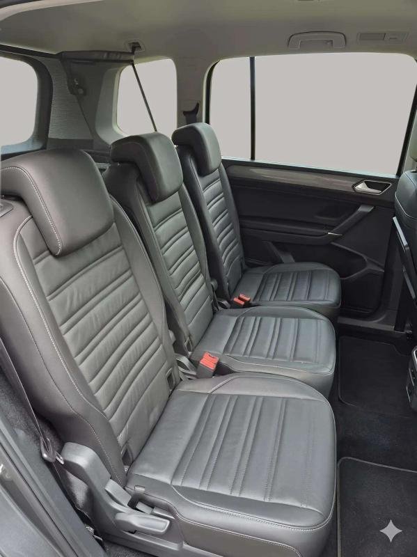 Volkswagen Touran - Photo 3